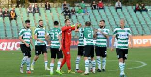 Черно море без трима основни футболисти за Левски