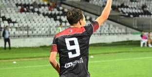 Карагерен близо до договор с Левски?