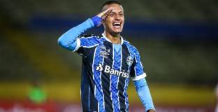 Документация бави официалния трансфер на Рикардиньо в Левски